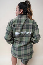 Load image into Gallery viewer, Green Motherhood Flannel